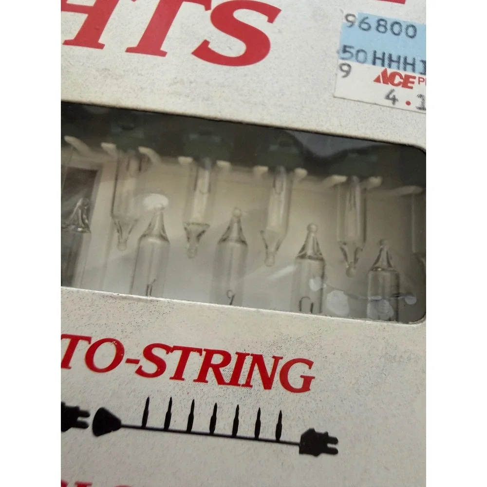 VTG Celebrations 70 Christmas Lights Clear Indoor Outdoor String Flashing 22ft‎
